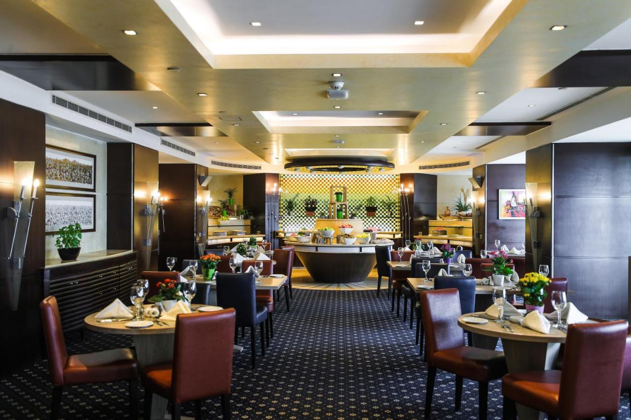 Aparthotel Raouche Arjaan By Rotana 4*
