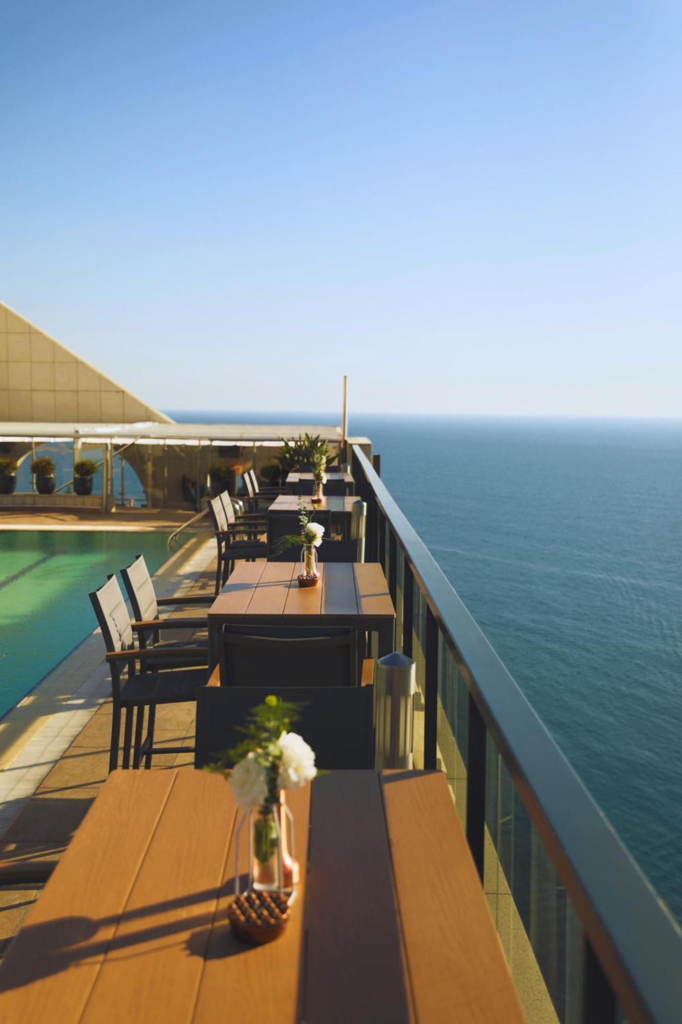 Raouche Arjaan By Rotana Aparthotel